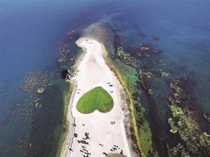 《海舌湿地公园》(费肃新 摄)
