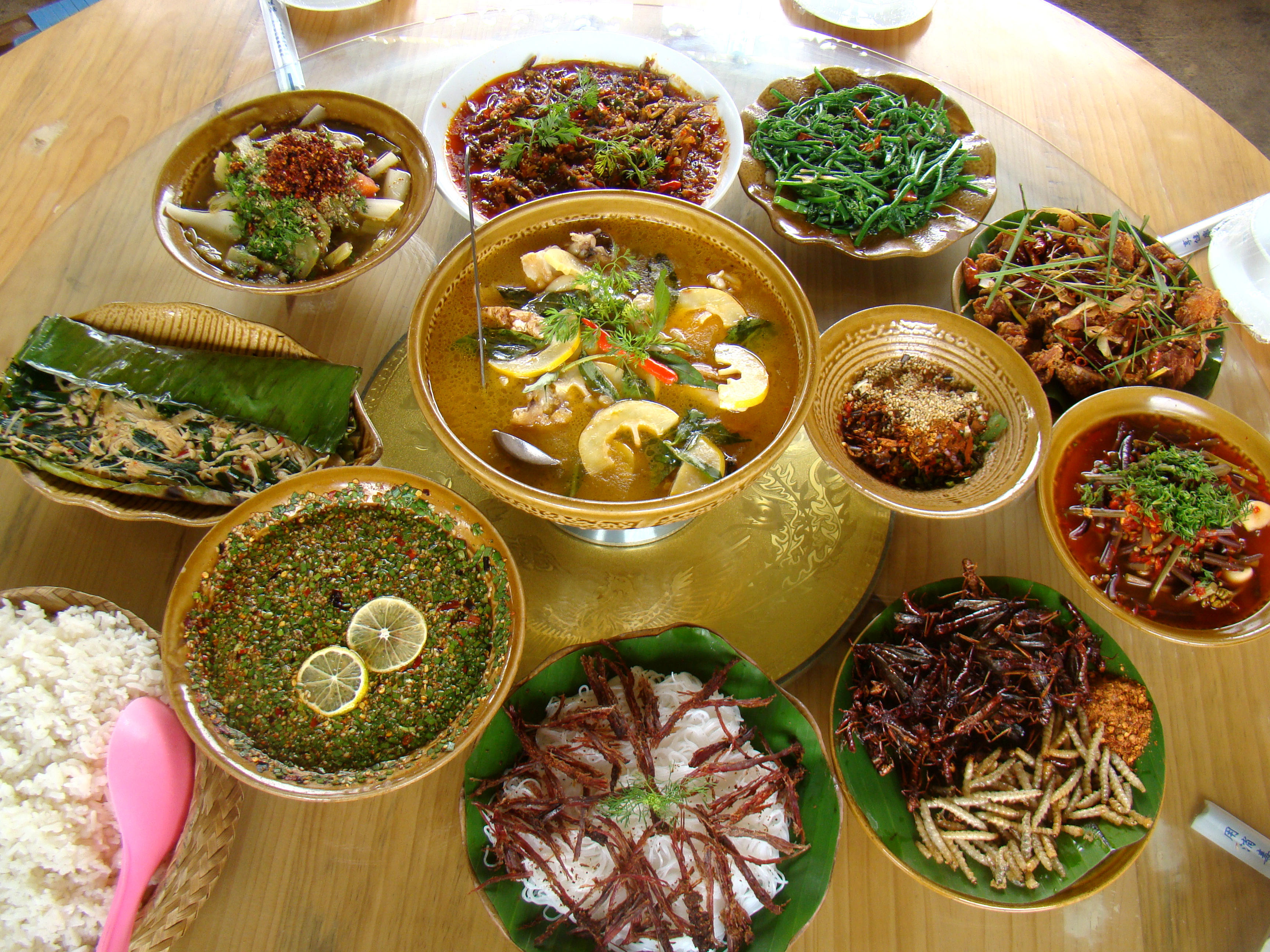 云南代表性美食图片