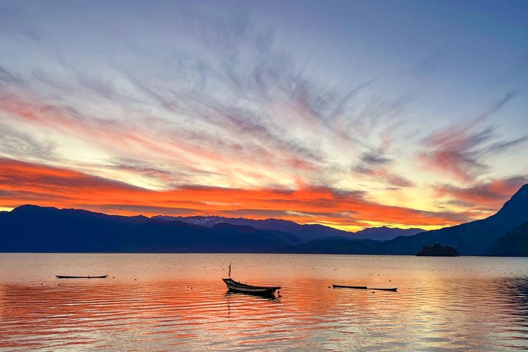 美好生活在云南来丽江泸沽湖共赴一场春天的约会吧