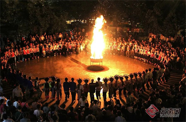 楚雄彝族自治州火把节图片